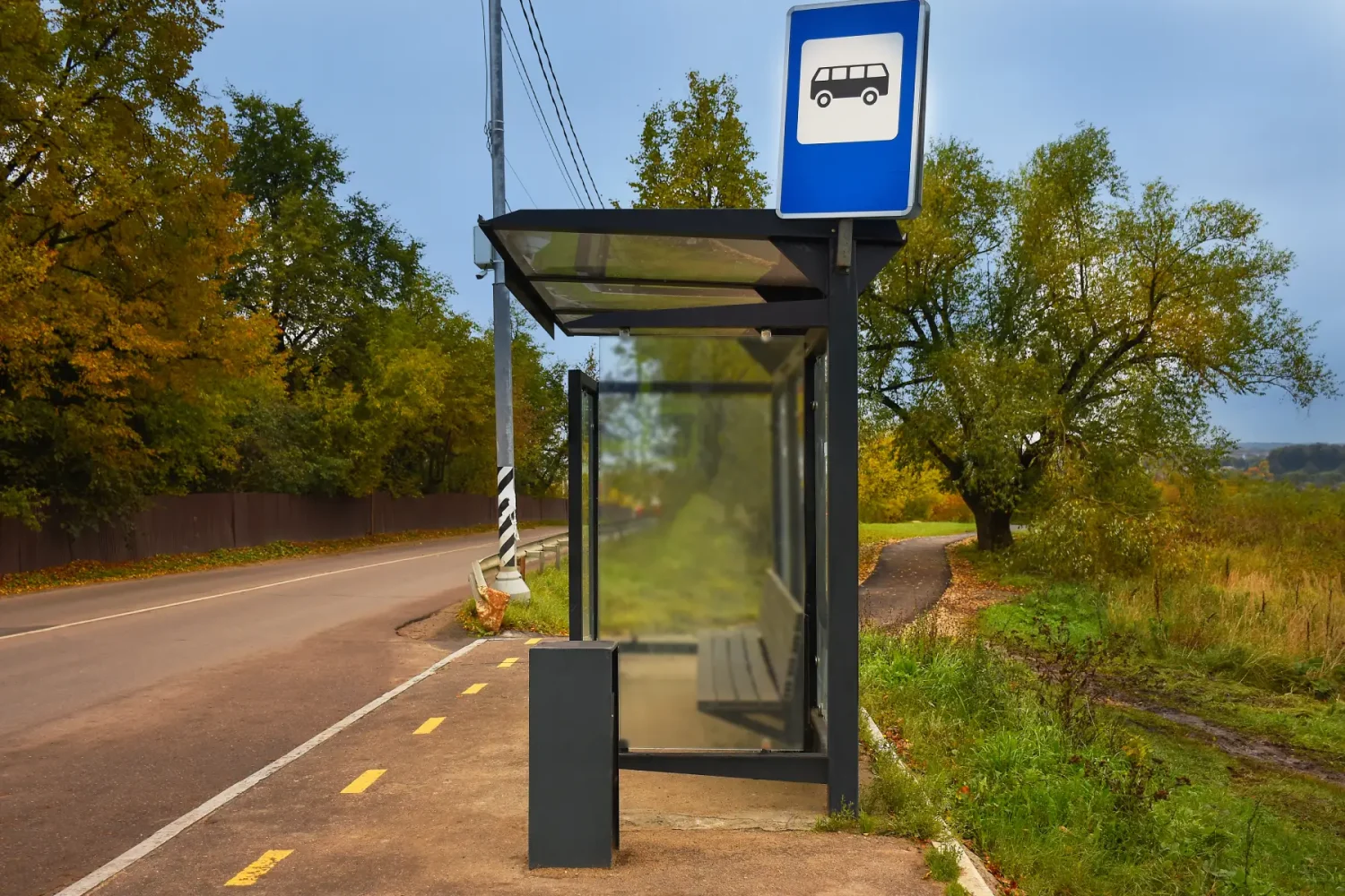 Czym jest wykluczenie komunikacyjne i dlaczego wciąż dotyczy milionów Polaków?